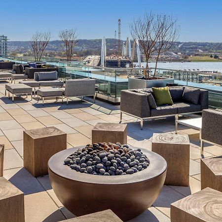 Cambria Hotel Washington Dc Navy Yard Riverfront Exterior foto