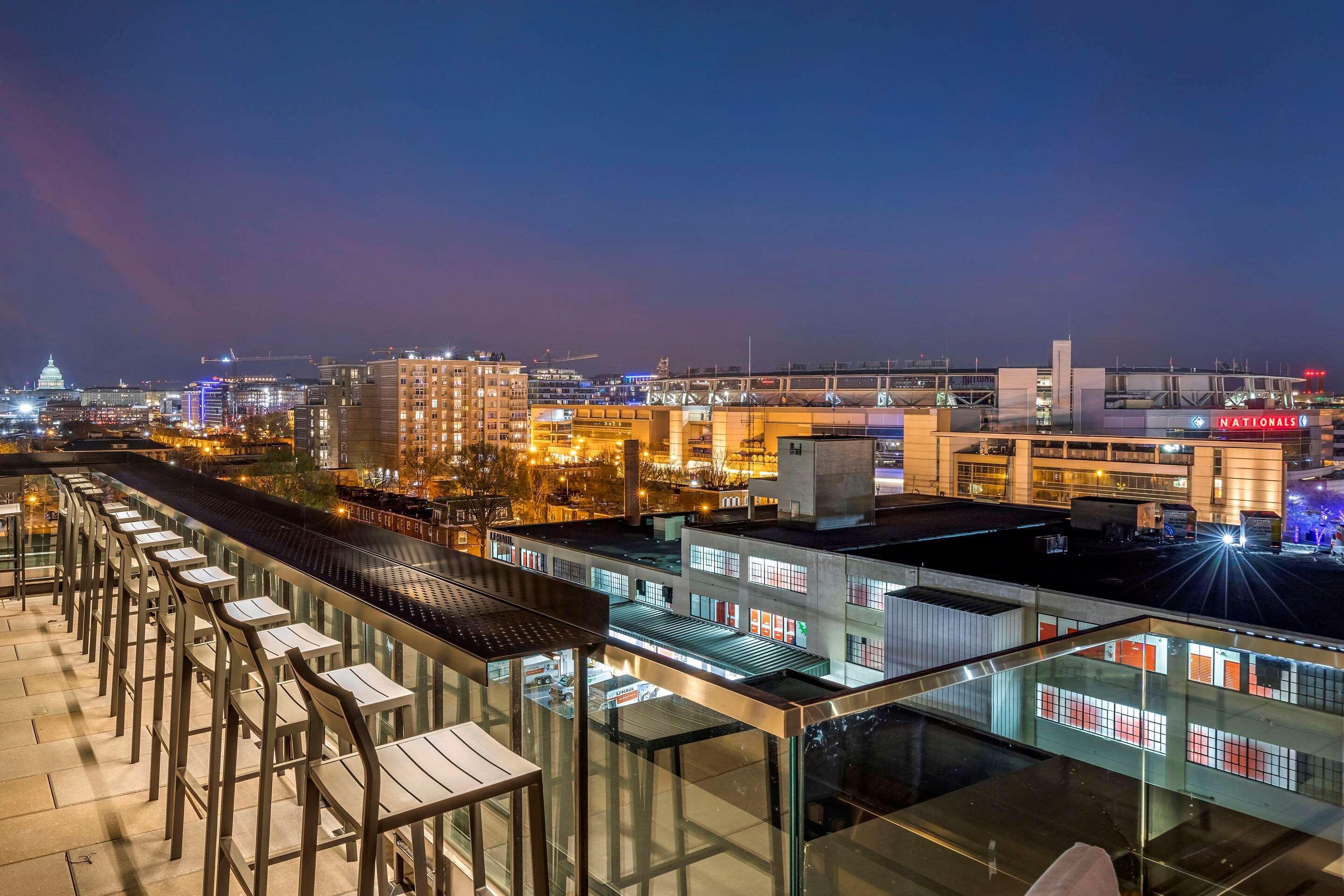 Cambria Hotel Washington Dc Navy Yard Riverfront Exterior foto